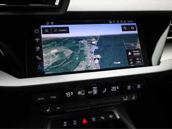 AUDI A3 Sportback (2025) — foto 11 van 22