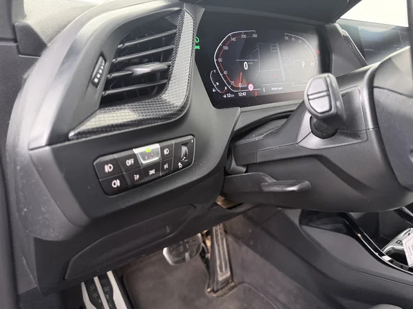 BMW 218 (2021) — foto 9 van 24