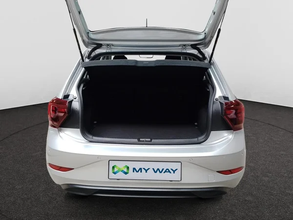VOLKSWAGEN Polo (2024) — foto 14 van 22