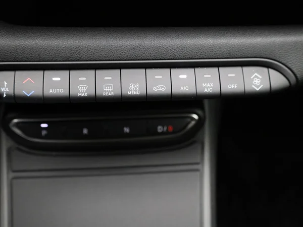 Jeep Avenger (2024) — foto 18 van 45