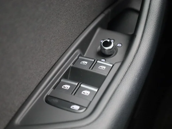 Audi A4 (2023) — foto 29 van 42