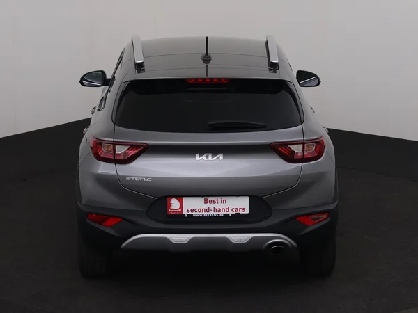 KIA Stonic (2024) — foto 23 van 26