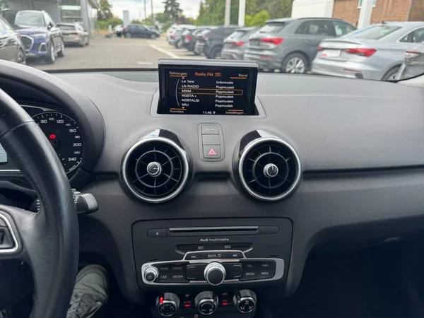 AUDI A1 Sportback (2016) — foto 5 van 24