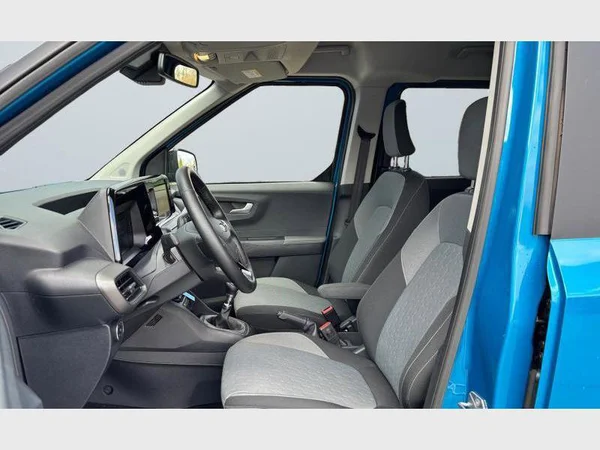 Ford Tourneo Courier (2025) — foto 2 van 30