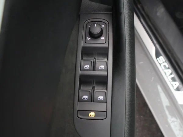 SKODA Scala (2024) — foto 6 van 20