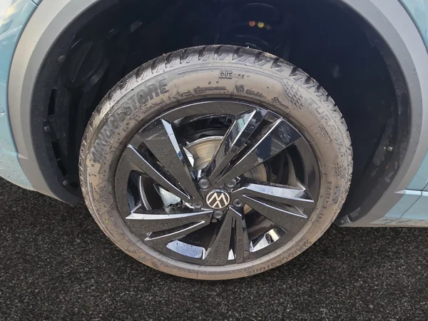 VOLKSWAGEN T-Roc (2025) — foto 11 van 24