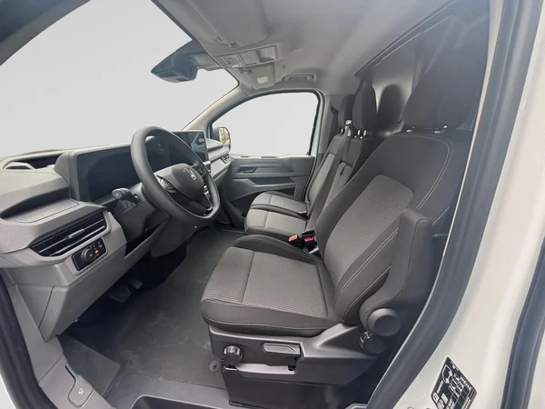VOLKSWAGEN Transporter T7 28 Fou Swb (2025) — foto 14 van 14