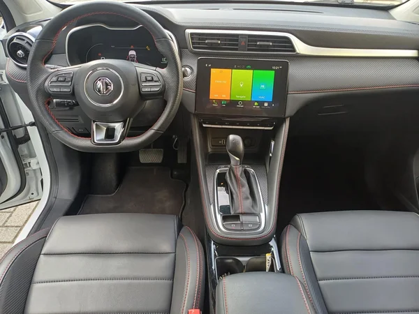MG ZS (2024) — foto 11 van 14