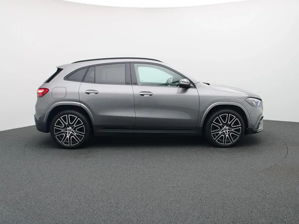 Mercedes-Benz GLA (2025) — foto 32 van 35