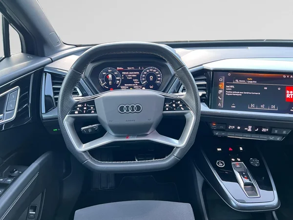 AUDI Q4 e-tron (2024) — foto 4 van 18