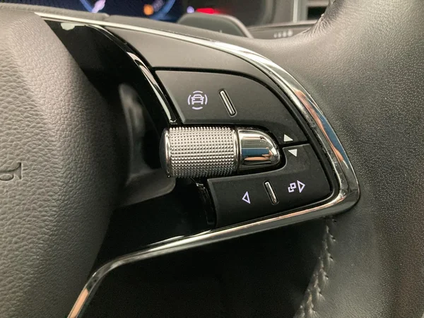 SKODA Karoq (2022) — foto 10 van 36