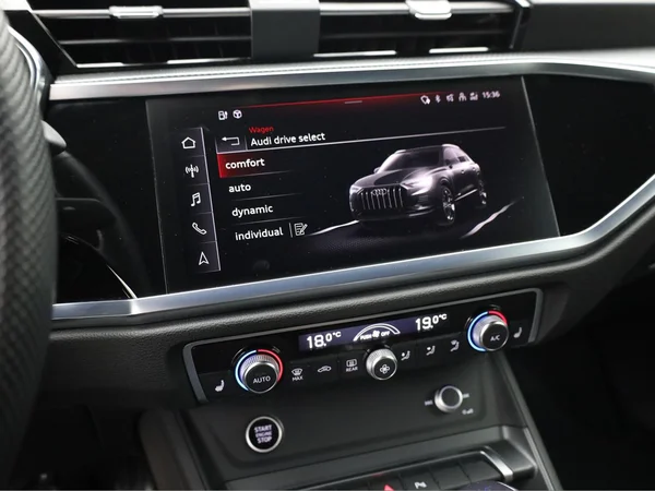 AUDI Q3 PHEV (2023) — foto 15 van 25