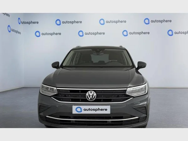 Volkswagen Tiguan (2022) — foto 8 van 15