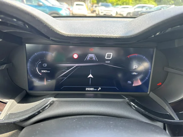 Alfa Romeo Junior (2025) — foto 15 van 15