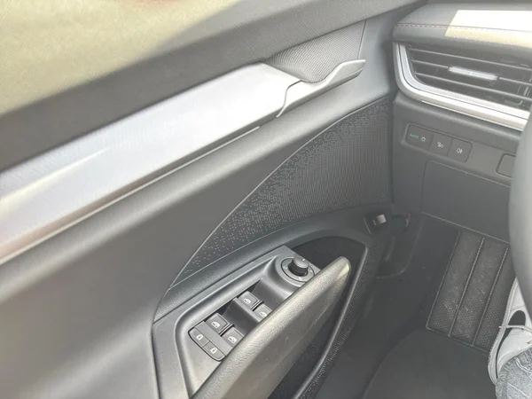 SKODA Enyaq (2026) — foto 15 van 15
