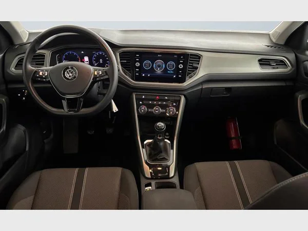 Volkswagen T-Roc (2020) — foto 2 van 15