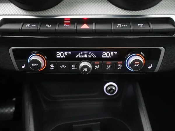 Audi Q2 (2019) — foto 17 van 29
