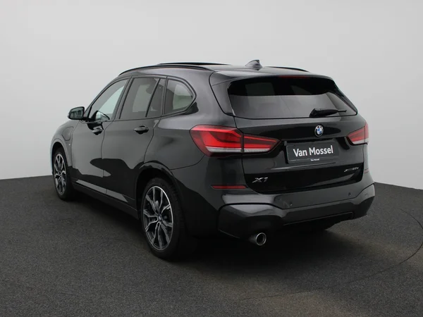 BMW X1 (2021) — foto 12 van 53