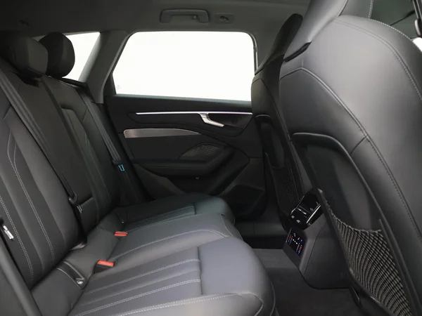 AUDI A6 Avant (2025) — foto 13 van 28