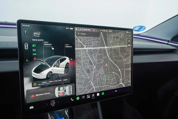 Tesla Model 3 (2024) — foto 17 van 47