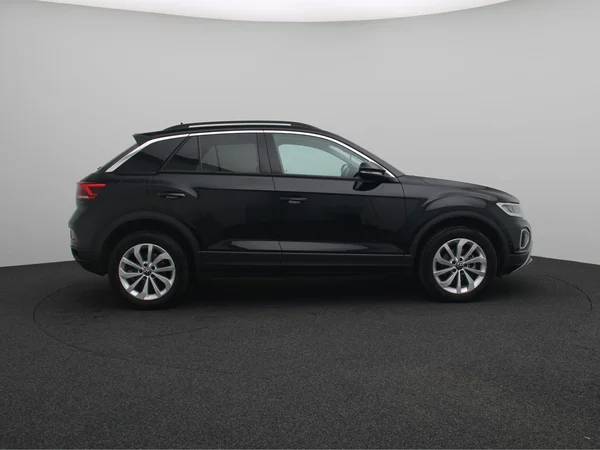 VOLKSWAGEN T-Roc (2025) — foto 7 van 17