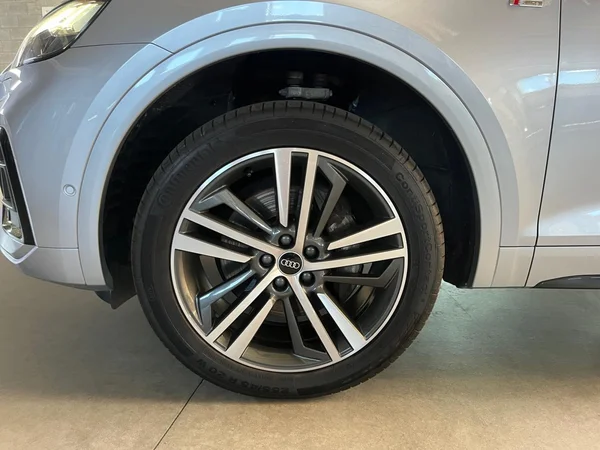 AUDI Q5 Sportback PHEV (2021) — foto 16 van 24
