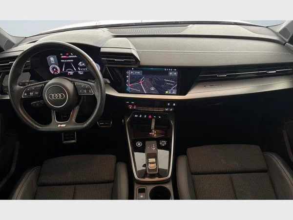Audi A3 Sedan (2023) — foto 2 van 28