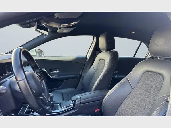 Mercedes-Benz A 180 (2019) — foto 4 van 23