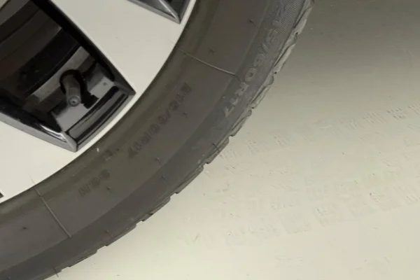 Renault Arkana E-TECH (HEV) (2022) — foto 2 van 27