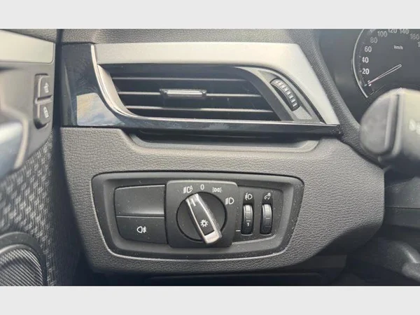 BMW X1 (2021) — foto 8 van 26