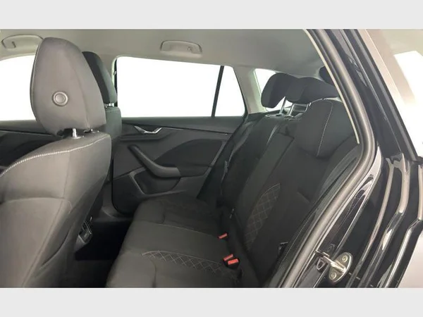 Skoda Kamiq (2021) — foto 6 van 25