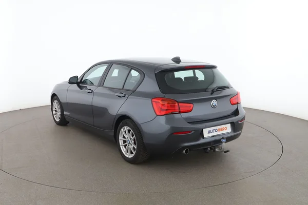 BMW 1-serie (2019) — foto 10 van 16