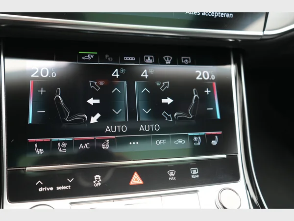 AUDI A8 Long PHEV (2024) — foto 30 van 43
