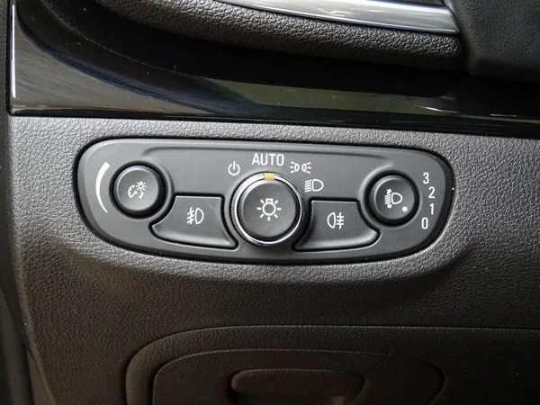 Opel Mokka X (2019) — foto 9 van 19