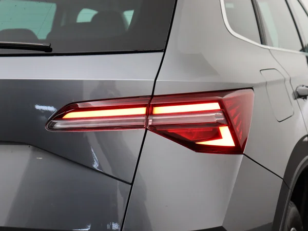 SKODA Karoq (2025) — foto 7 van 18