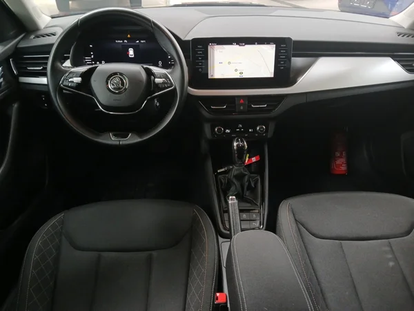 SKODA Kamiq (2022) — foto 19 van 19