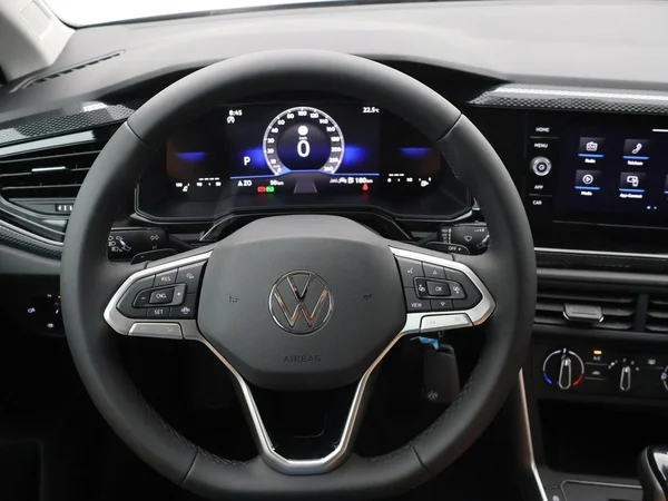VOLKSWAGEN Polo (2026) — foto 13 van 22