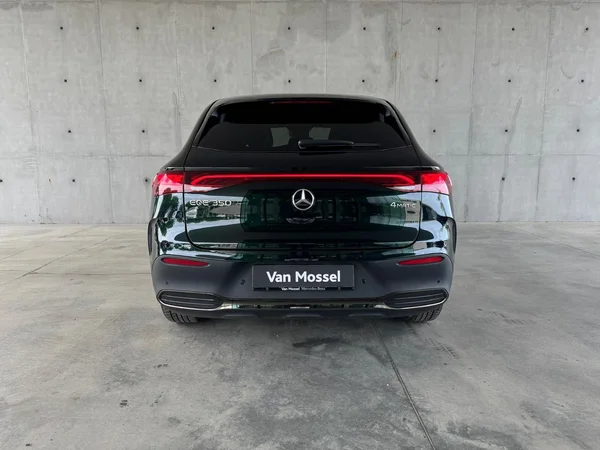 Mercedes-Benz EQE (2025) — foto 20 van 24