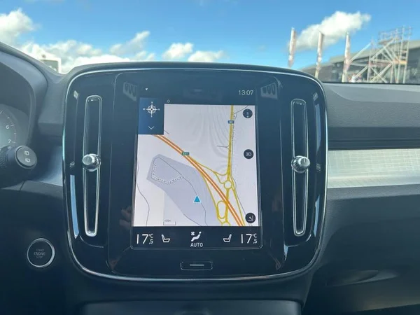 VOLVO XC40 (2024) — foto 8 van 31