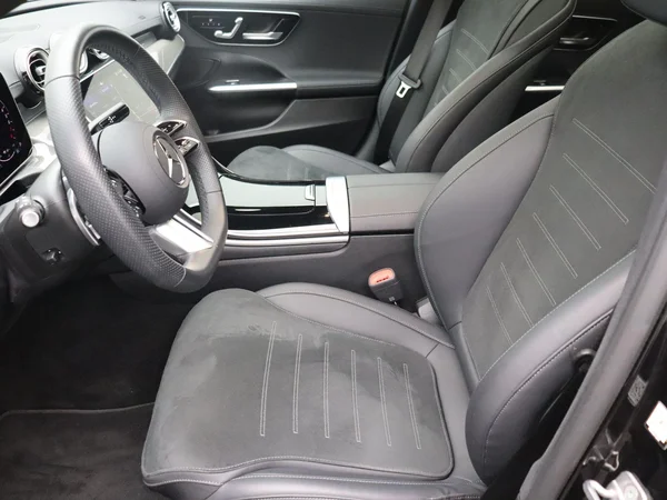 Mercedes-Benz C-Klasse (2025) — foto 2 van 26