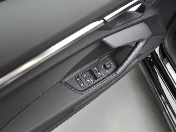 AUDI A3 Allstreet (2024) — foto 15 van 18
