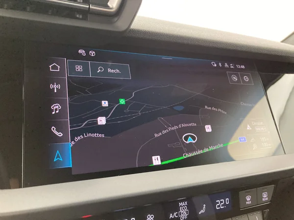 AUDI A3 Sportback (2025) — foto 17 van 36