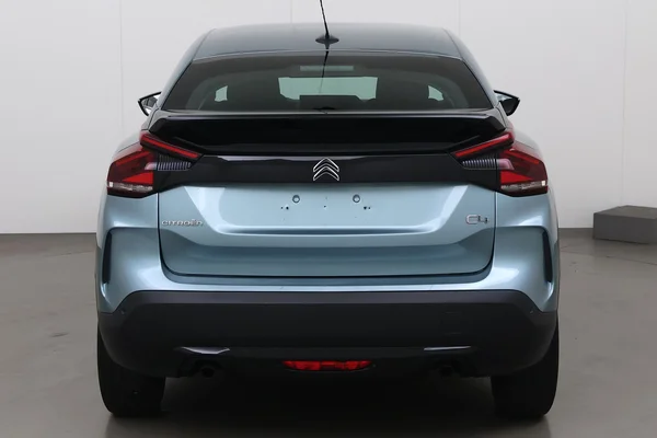 Citroen C4 (2022) — foto 17 van 22