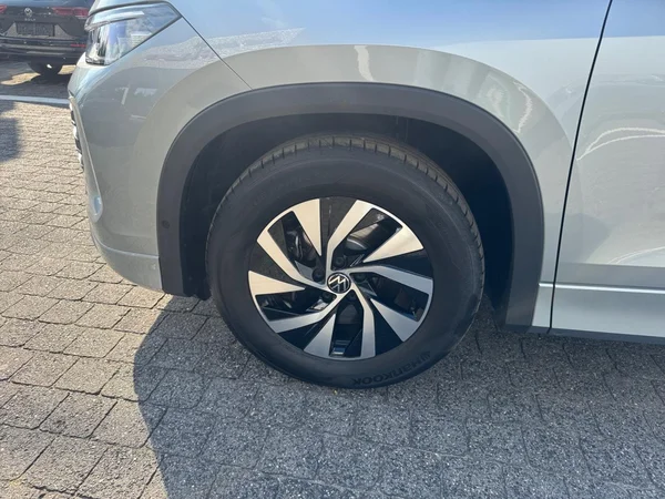 VOLKSWAGEN Tayron (2025) — foto 16 van 24