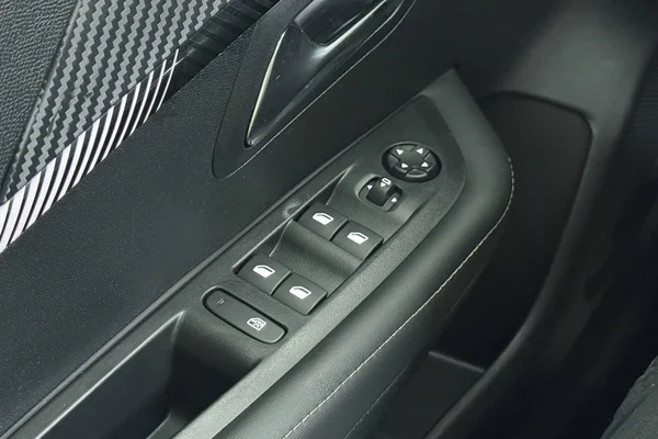 Peugeot 208 (2025) — foto 4 van 35