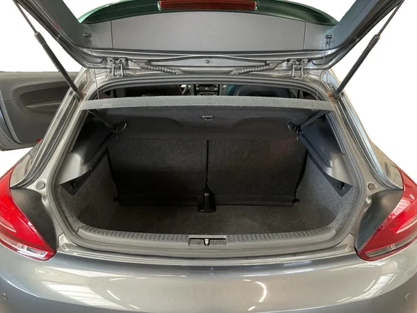 VOLKSWAGEN Scirocco (2010) — foto 14 van 24