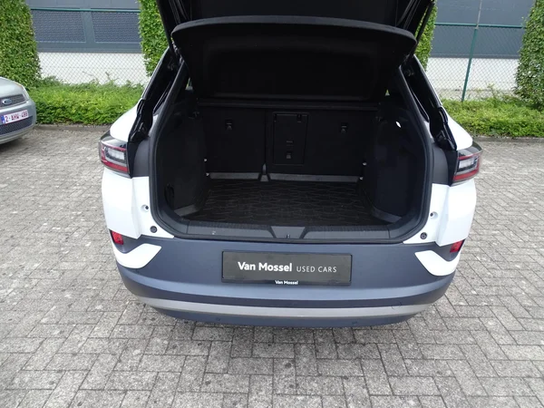 Volkswagen ID.4 (2021) — foto 10 van 26