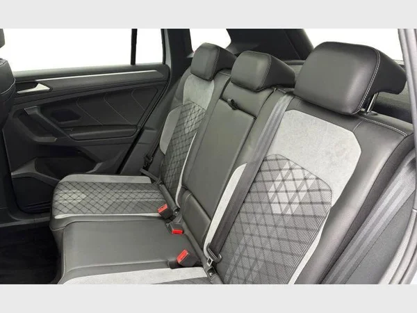 Volkswagen Tiguan (2021) — foto 4 van 27