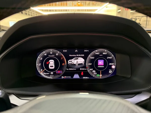 Cupra Formentor (2023) — foto 8 van 30