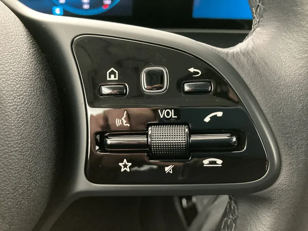 MERCEDES-BENZ B 180 (2020) — foto 21 van 36